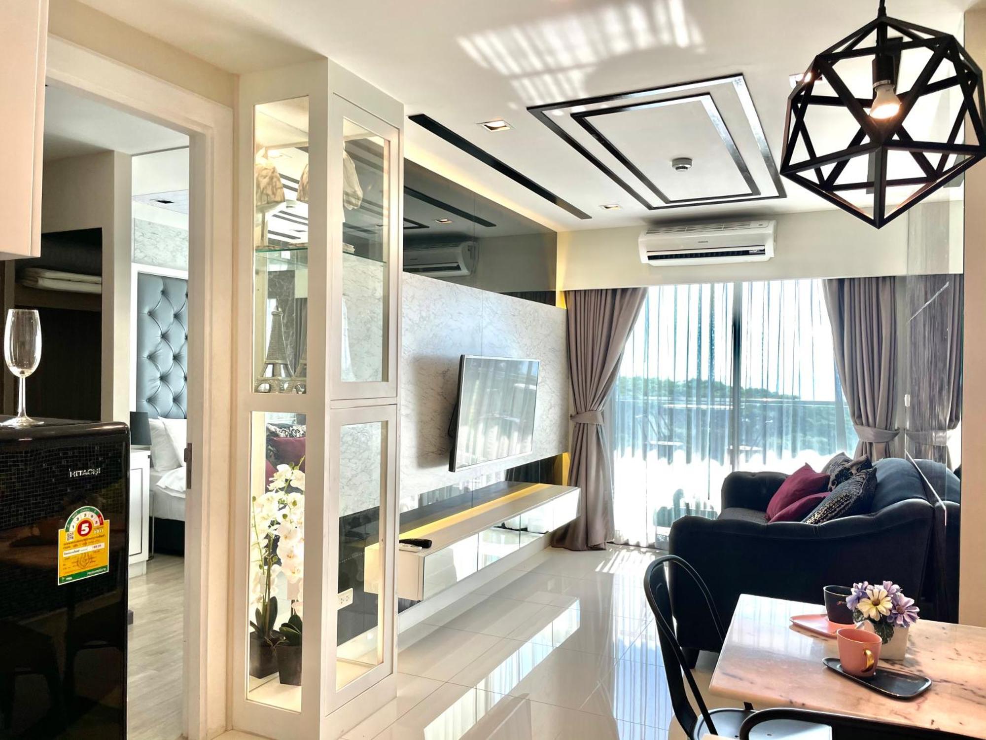 Appartamento Deamber Bangsare Pattaya Bang Sare Esterno foto