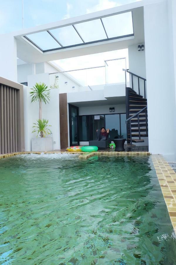 Appartamento Deamber Bangsare Pattaya Bang Sare Esterno foto